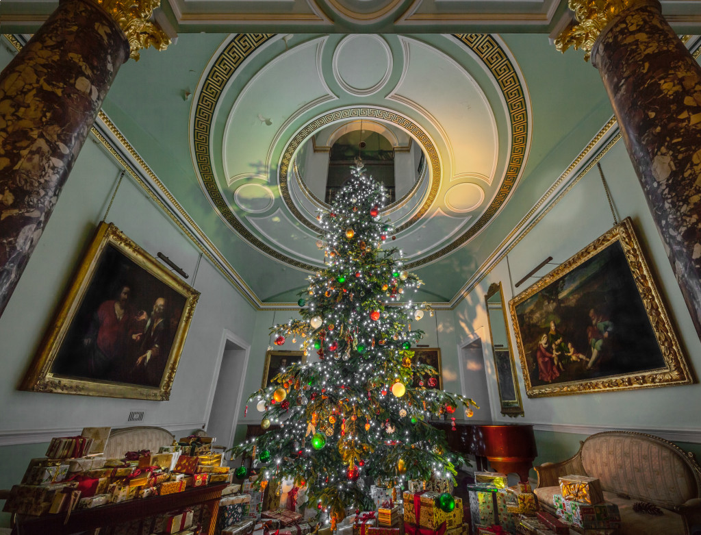 Tatton Park now open for 2023 Group Christmas bookings! Coach Tours UK